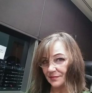 Meet your Posher, Elisa